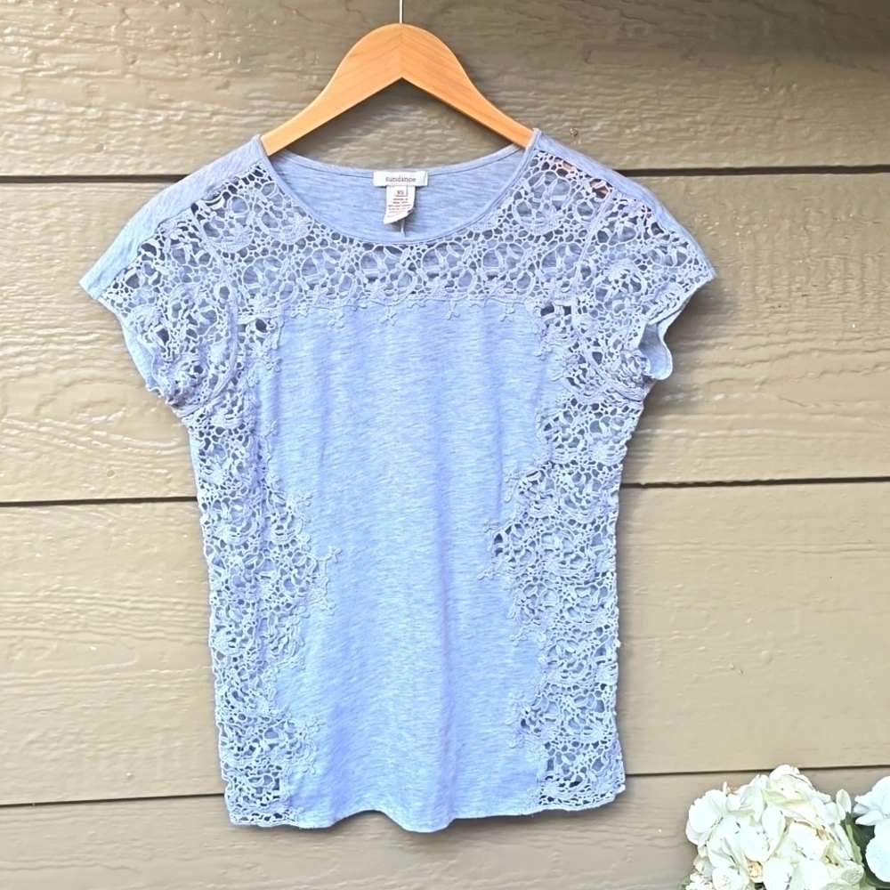 Sundance gray tee top with crochet lace  short sleeve xs